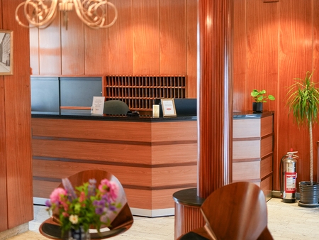 åbningstider, check in/ud, parkering, faciliteter hos Hotel Ansgar